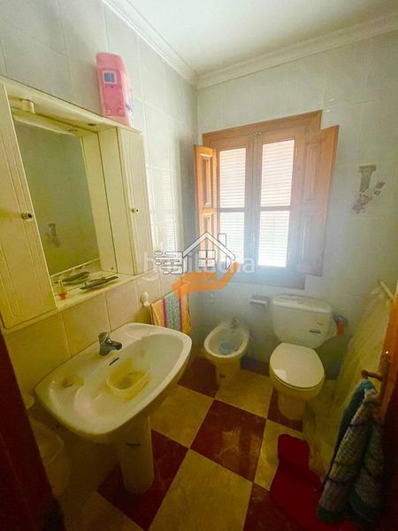 Foto 7fa07622-e265-4f7a-8fd7-6f6ade1d1592. Casa adossada a Vélez - Rubio