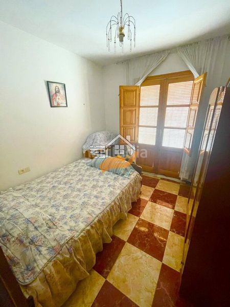 Foto 9c24b19d-3555-45ef-aded-8ecde74370d7. Casa adossada a Vélez - Rubio