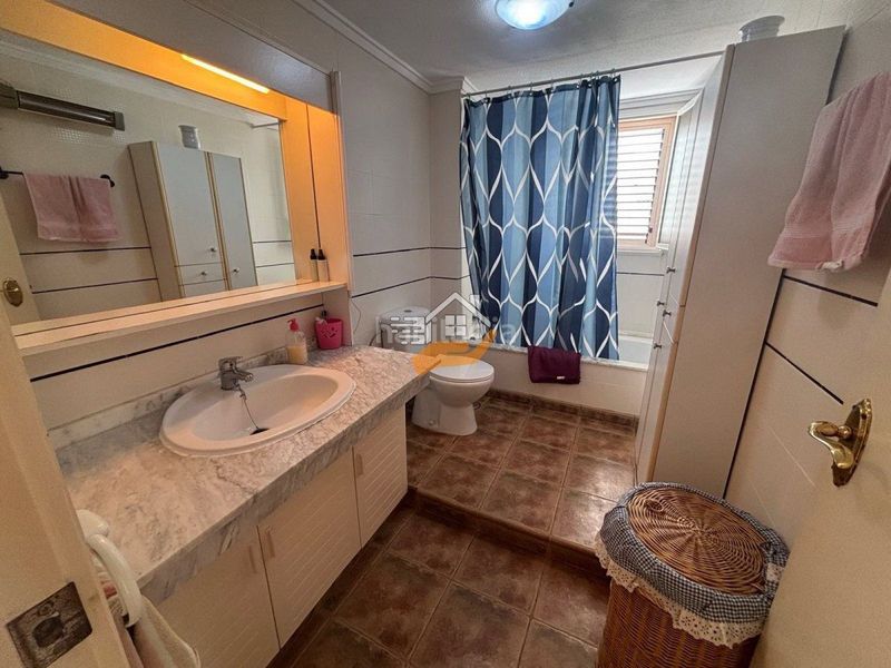 Foto c595d10f-4169-4a47-8023-d66469607e4a. Dúplex amb aparcament piscina a Zona los Frutales Torrevieja