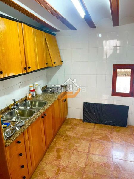 Foto 830ee72f-6206-4581-bccc-be596a6f8ba9. Casa adossada a Vélez - Rubio