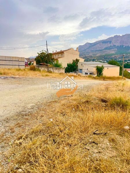 Foto a1a1ee52-b9ea-4777-b5d3-f803679a6d10. Terreny residencial a Vélez - Rubio