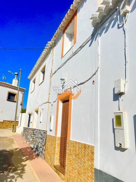 Foto e60e7d53-3c2b-4fc1-b9ae-db9731fce2fe. Casa adossada a Vélez - Rubio