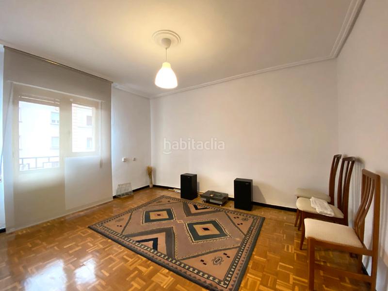 Foto aec92ec7-5c30-4385-8804-03ba64cbb153. Piso en Coronación Vitoria - Gasteiz