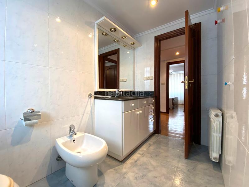 Foto f3170d5f-e391-485c-bc41-9dfe388fff8b. Piso en Coronación Vitoria - Gasteiz