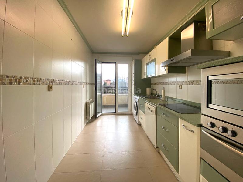 Foto 22a2fe1e-6171-464c-b2e9-3aba1c594e58. Appartement avec chauffage parking dans San Martín Vitoria - Gasteiz