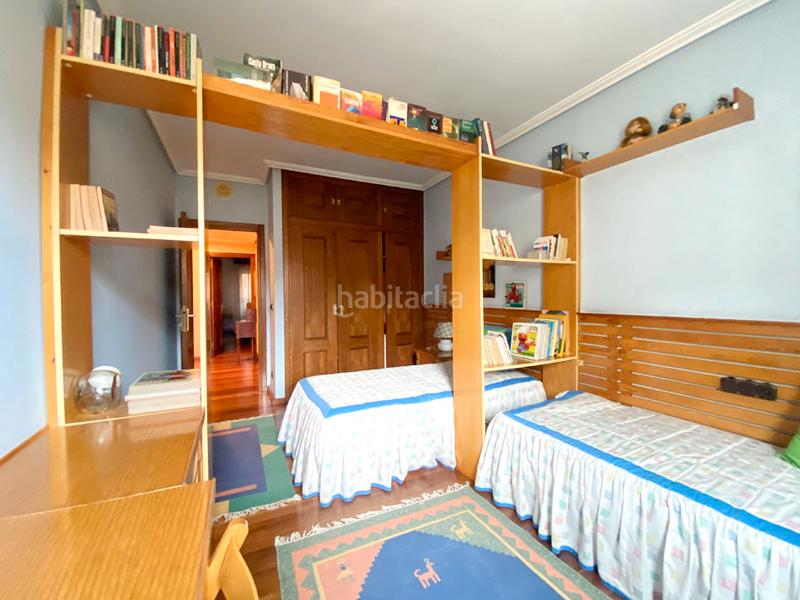 Foto 6536e2d2-dcb7-4ad5-ad17-2947ab0081a6. Appartamento con riscaldamento parcheggio in Ensanche Vitoria - Gasteiz