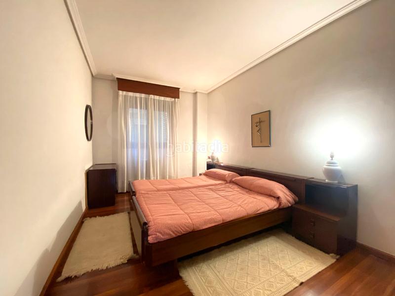 Foto d73b3928-c1b7-443a-ab61-58692831ea3c. Appartamento con riscaldamento parcheggio in Ensanche Vitoria - Gasteiz