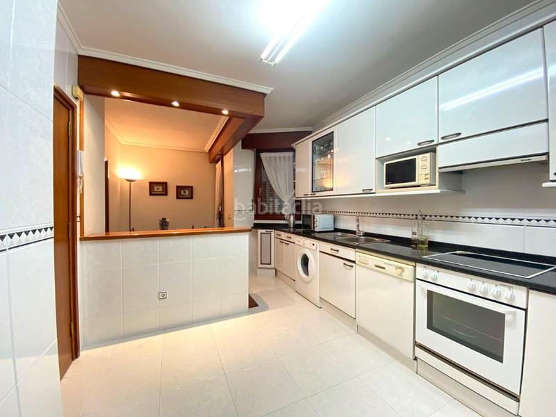 Foto 23df12f7-a201-4f98-8036-f4743ae2b896. Flat with heating parking in Ensanche Vitoria - Gasteiz