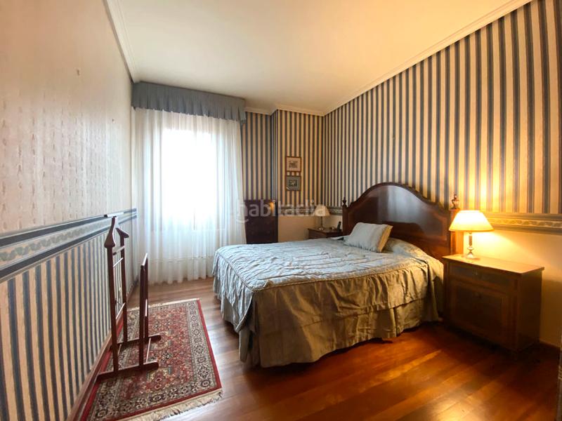Foto 3450aaf2-1931-48fe-bc5a-e6109fa45db6. Flat with heating parking in Ensanche Vitoria - Gasteiz