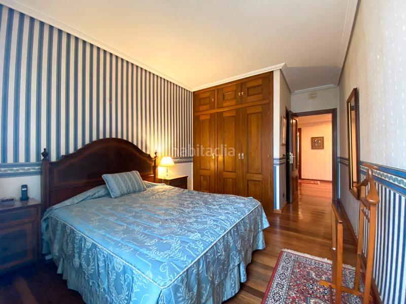 Foto 5b7bf1f7-743c-42df-b2fb-bc1b398412e0. Piso en Ensanche Vitoria - Gasteiz