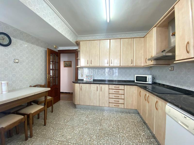 Foto ac522bf8-b0ef-4f0e-b2ac-66410ccb1a9e. Piso en Lovaina Vitoria - Gasteiz
