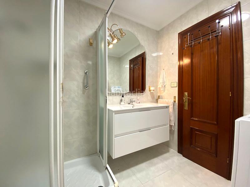 Foto f167c578-8f0c-4190-9d48-ac03c51815ed. Flat with heating parking in Lovaina Vitoria - Gasteiz