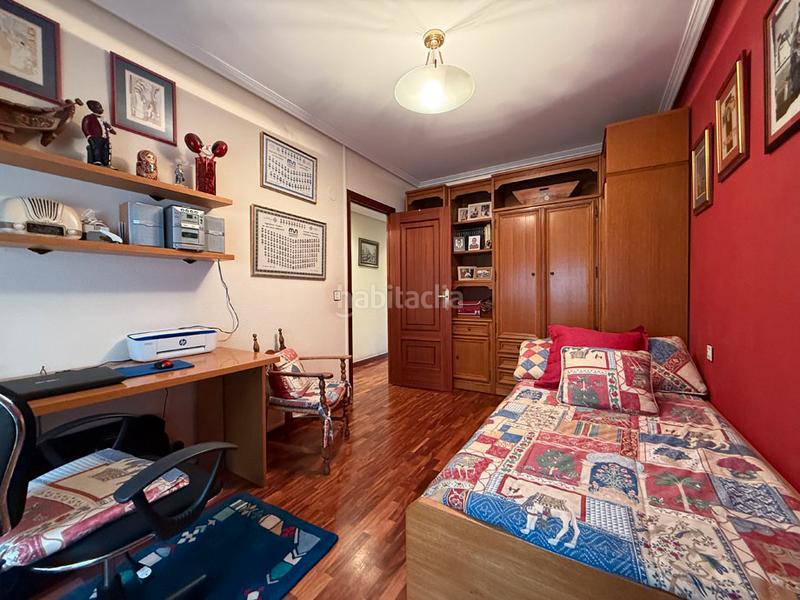 Foto 2d9af9de-3358-4e55-9307-86628e0fec40. Flat with heating parking in San Martín Vitoria - Gasteiz