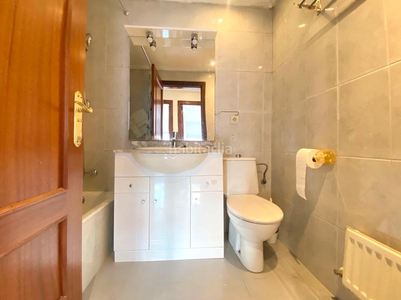 Foto 773f3765-f7e5-40e5-bcd8-fa5aa2c6ef49. Appartamento con riscaldamento parcheggio in Lakua-Bizkarra Vitoria - Gasteiz