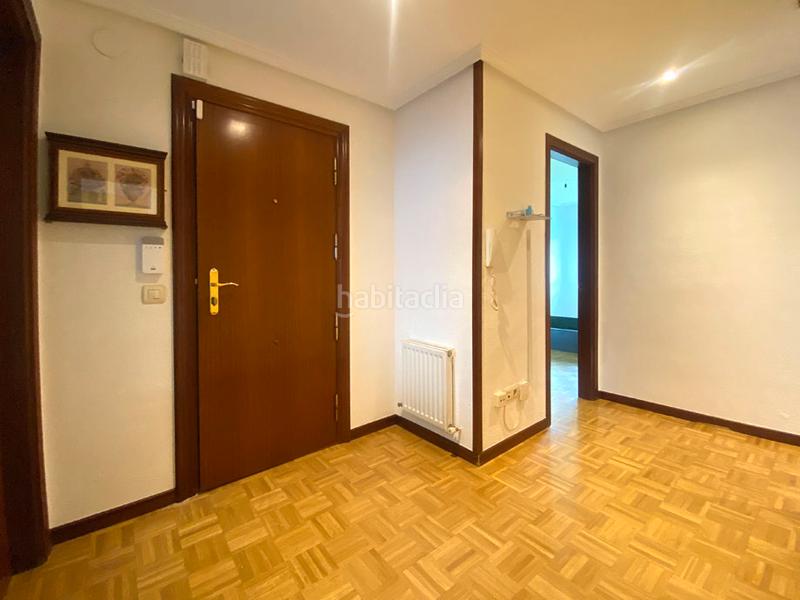 Foto ccfb2143-8a34-4364-a106-24baef15c342. Appartamento con riscaldamento parcheggio in Lakua-Bizkarra Vitoria - Gasteiz