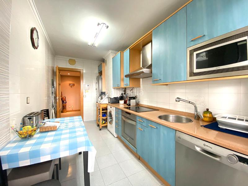 Foto 3923cbb7-d0c0-4f36-961c-1e5a549f5aad. Etagenwohnung mit heizung parking in Sansomendi Vitoria - Gasteiz