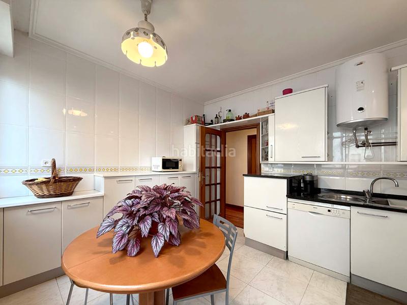 Foto 6c49c2e1-9d77-4355-91be-156dd038095b. Appartement avec chauffage parking dans Lovaina Vitoria - Gasteiz