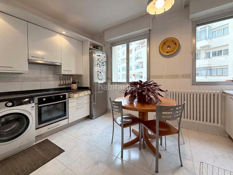 Foto b46ae135-f8d1-4aa6-981f-cb9512fb27e7. Appartement avec chauffage parking dans Lovaina Vitoria - Gasteiz