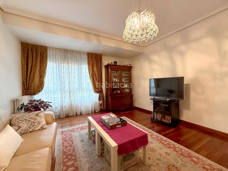 Foto 309c6490-449b-4d4e-9bc8-c374fa1bd35b. Flat with heating parking in Lovaina Vitoria - Gasteiz