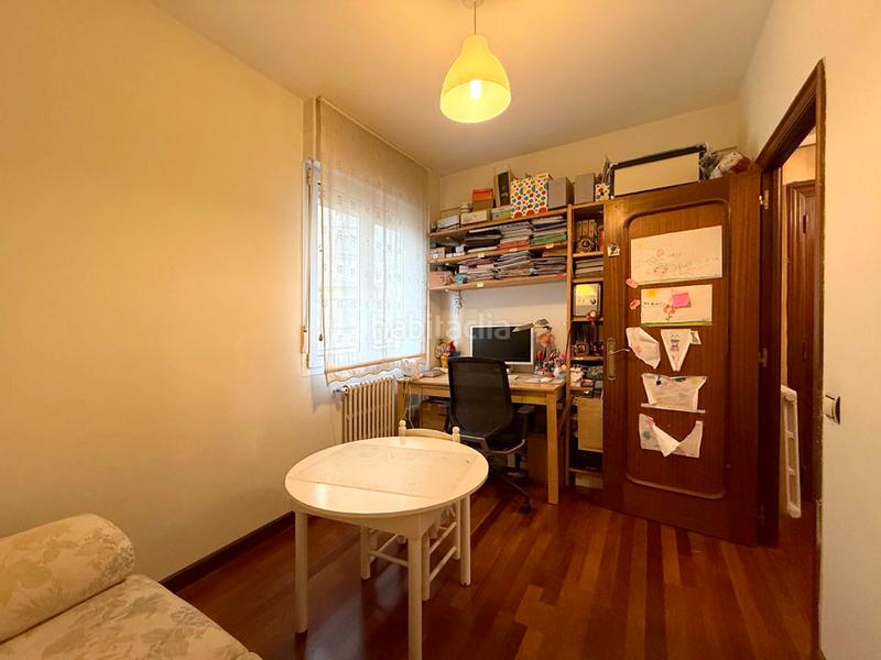 Foto 4022ea1d-b501-4620-a4fb-5aa9941e25c8. Flat with heating parking in Lovaina Vitoria - Gasteiz