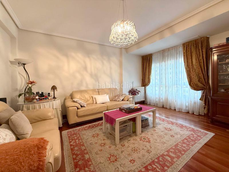 Foto 61f0e439-b346-4ef8-bae5-6bc282de64f9. Flat with heating parking in Lovaina Vitoria - Gasteiz