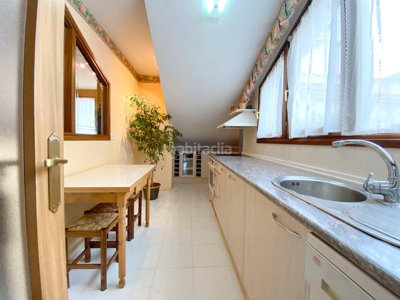 Foto f3b32a25-21bc-4704-887d-b40c40ab2703. Appartamento con riscaldamento in Ensanche Vitoria - Gasteiz