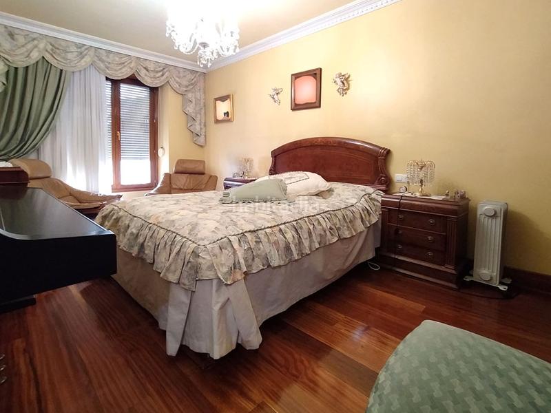 Foto febf3422-d99d-455a-b6af-820dd842ca5e. Piso en Lovaina Vitoria - Gasteiz