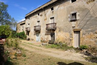 Bauernhof in Corçà. Masía con 14 habitaciones con parking