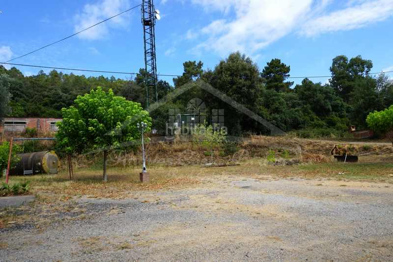 Foto 6d6ae5b2-99a7-494a-8806-5925f504e5e7. Bauernhof mit heizung parking in Brunyola i Sant Martí Sapresa