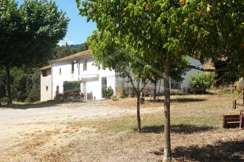 Foto a18ae2c9-793f-4f13-9e2d-a7d543515d4d. Bauernhof mit heizung parking in Brunyola i Sant Martí Sapresa