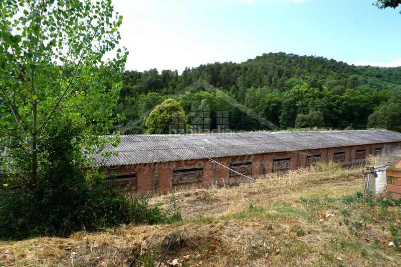 Foto ec4c1d59-857c-4d03-bd29-592f97337c5b. Bauernhof mit heizung parking in Brunyola i Sant Martí Sapresa