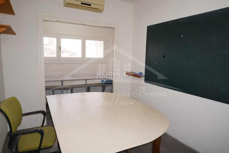 Foto 89d0c738-6431-4a5d-a1b1-371c958f6fb4. Location bureau dans Centre Palafrugell