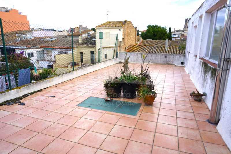 Foto d63e8b0d-011a-47e2-8856-5da6d42bdea7. Affitto ufficio in Centre Palafrugell