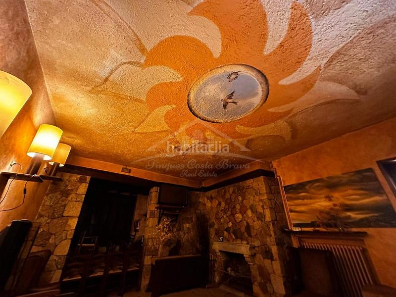 Foto 0e3e2820-6c1c-4216-81c1-6c854e05f5f7. Edificio en Darnius