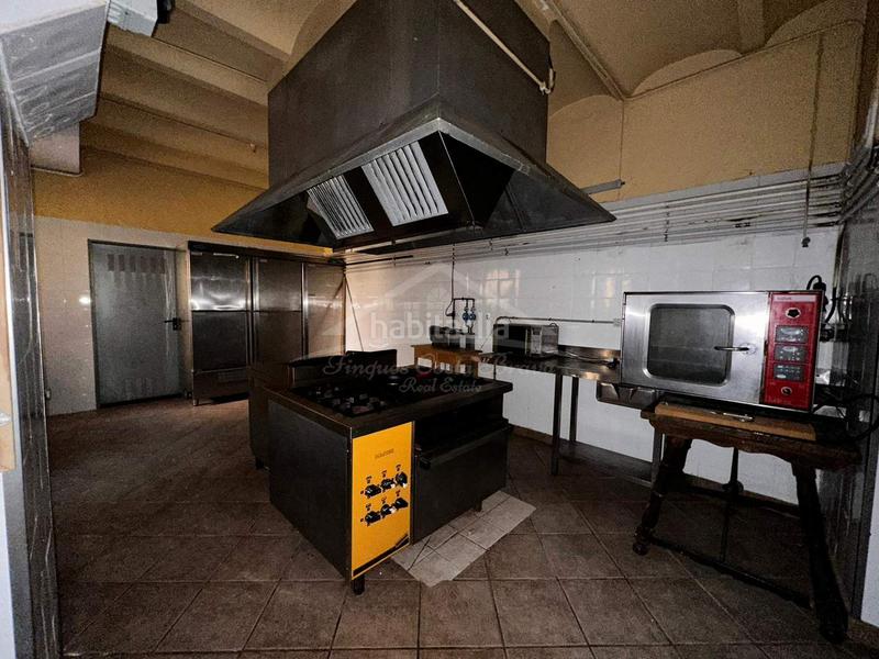 Foto 73c17d9e-3bfe-49e4-8c8f-fc6eee1f519e. Edificio en Darnius