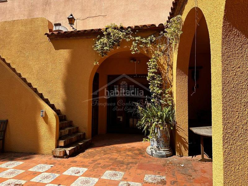 Foto 74496561-a22d-4317-a6e6-3b1685e6e531. Edificio en Darnius