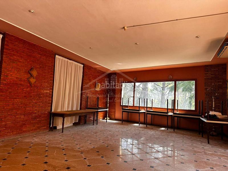 Foto 78386391-003d-4455-ae0a-641d2574d7c4. Edificio en Darnius