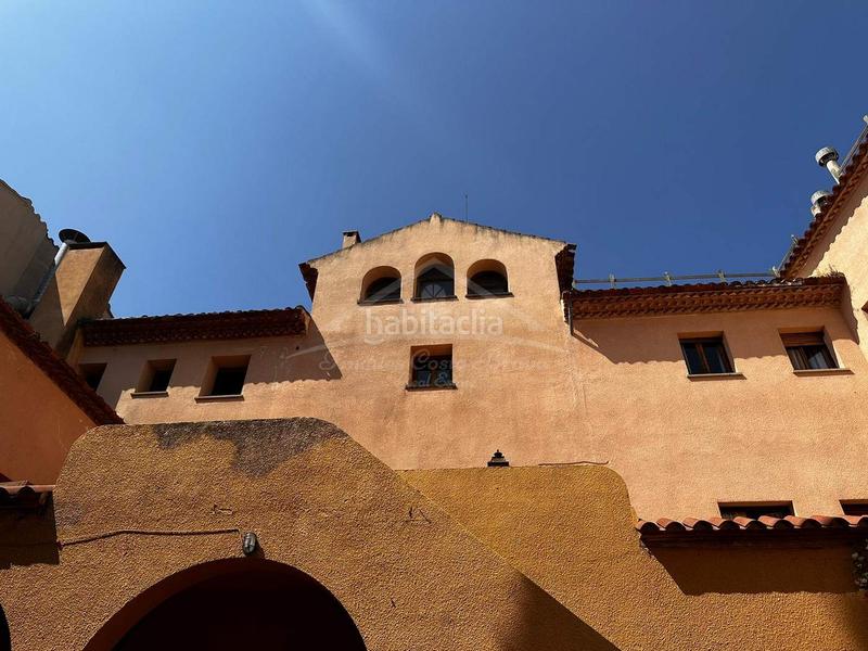 Foto 9290f0b8-1375-4040-acc3-131b964067e0. Edificio en Darnius