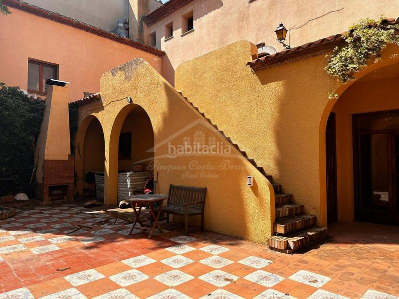 Foto b48a4012-786c-45a7-935e-8131c94ebd74. Edificio en Darnius