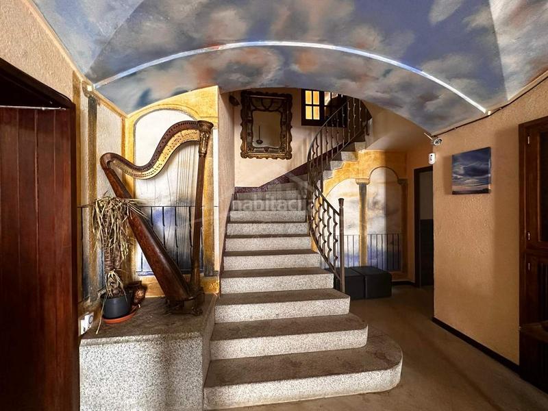 Foto bfb70ace-21b5-4534-b785-b73f2254ef2a. Edificio en Darnius