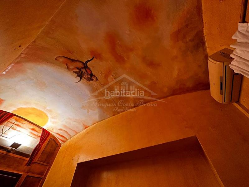 Foto f29c01d3-5410-42f7-8add-d59004ea741f. Edificio en Darnius