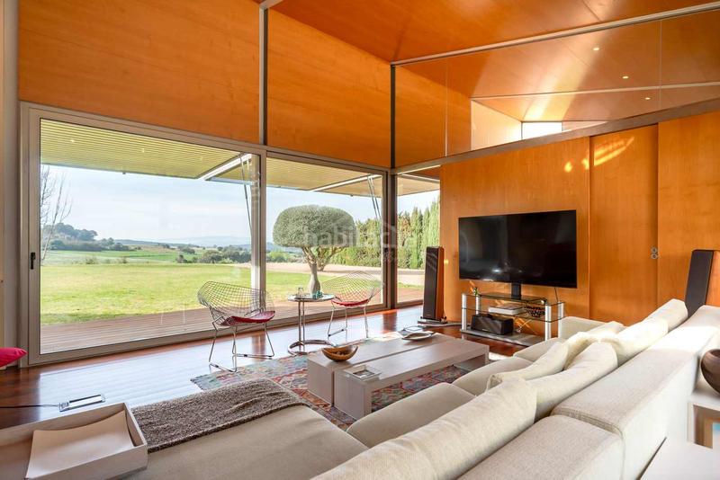 Foto 0a1eb4f9-c32b-4500-a776-9941fa98d2c6. Xalet amb calefacció aparcament piscina a Vilopriu