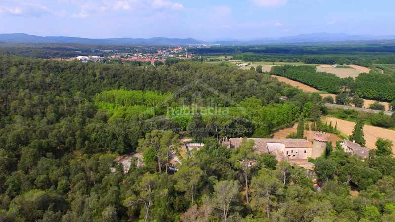 Foto 2c5c0e54-ba48-4554-a88c-5bf73c78562c. Mas avec chauffage parking piscine dans Flaçà