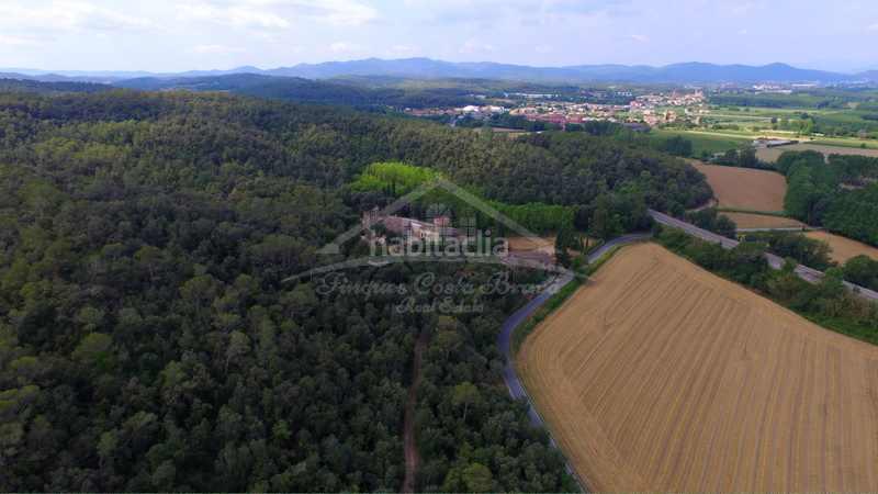 Foto 3dd34ef1-e22e-42fd-a18e-8655a71b8736. Mas avec chauffage parking piscine dans Flaçà