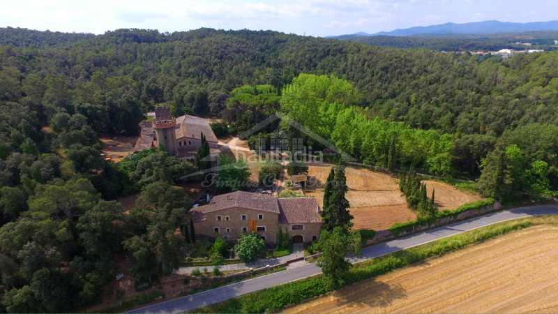 Foto e9594a09-f0bd-4eb5-998a-31a1e2b89bbe. Mas avec chauffage parking piscine dans Flaçà