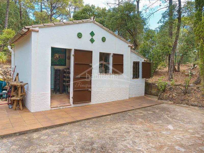 Foto 2de6ebd8-ed9e-4e61-ace5-e577ef71838f. Country house with parking in Llofriu