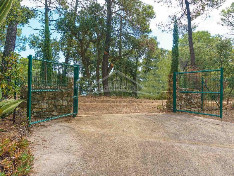 Foto c7d855c8-cb0e-407a-aca6-ad9a30a9d1cb. Country house with parking in Llofriu