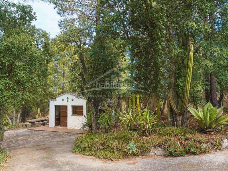 Foto da215f03-82d6-461d-9354-f6986d38f409. Country house with parking in Llofriu