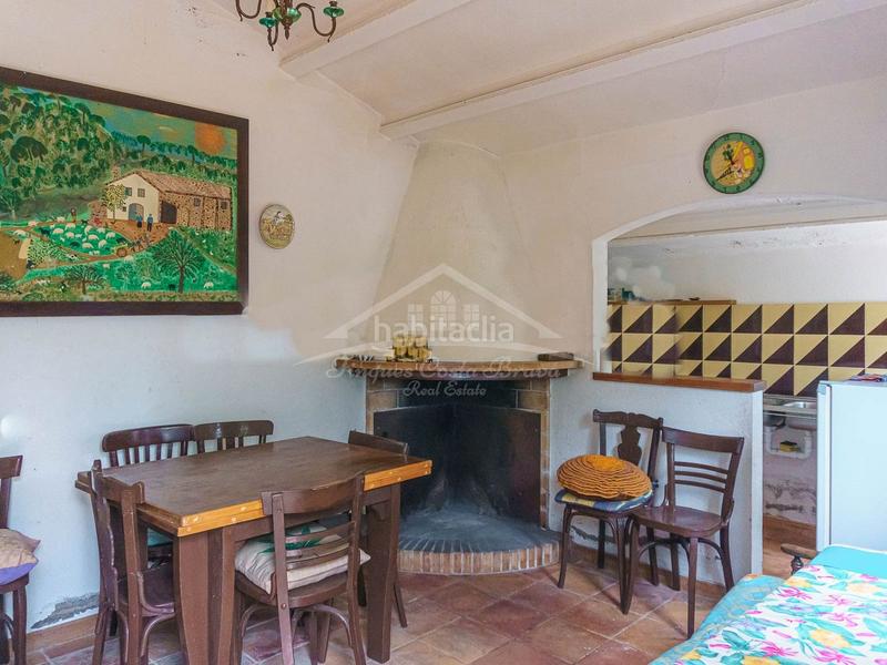 Foto f92d89c2-65a8-4481-8b03-af6096e7d46f. Country house with parking in Llofriu