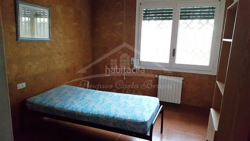 Foto 603cdabb-7d35-417d-934e-c3347ee2b178. Local comercial en Vall-llobrega